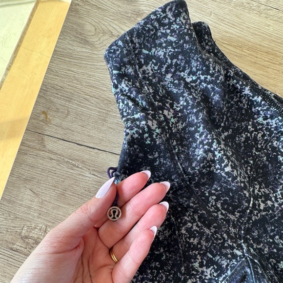 Lululemon multi color pattern zip jacket - Picture 2 of 4